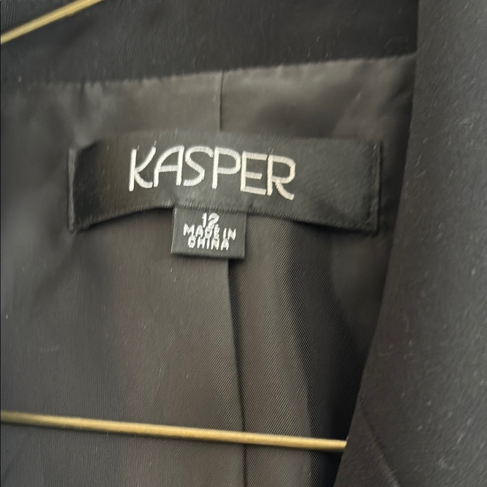 Kasper Classic Black Suit, sz 12, no alterations, gently worn - Picture 3 of 6